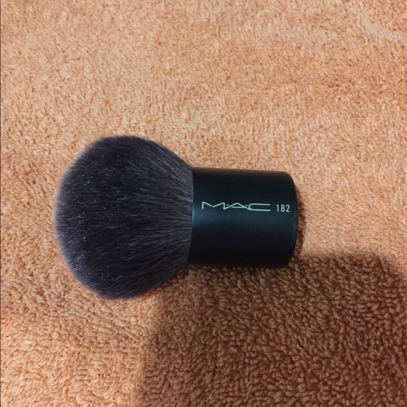 Authentic Mac brush set - Picture 4 of 7